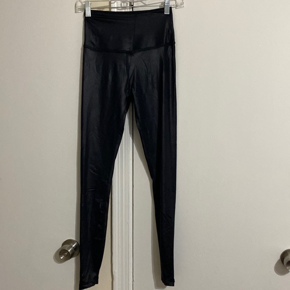 Beyond Yoga leggings - Picture 2 of 6